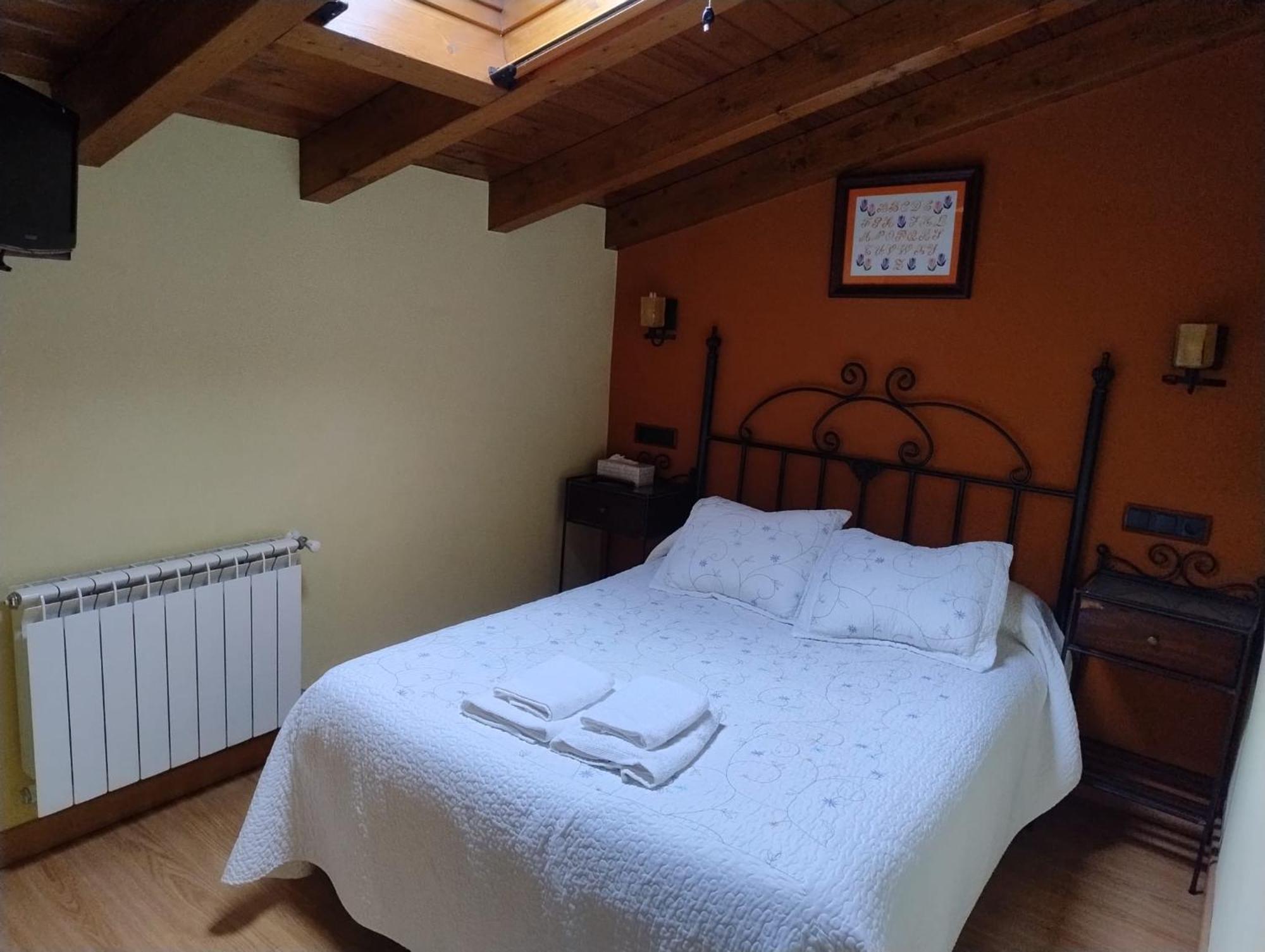 Casas Rurales La Casina Cangas de Onís Room photo